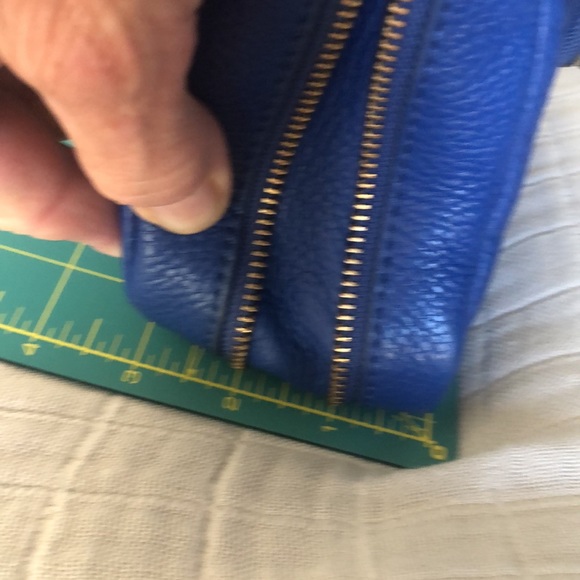 FOSSIL cowhide crossbody bag - Picture 10 of 11